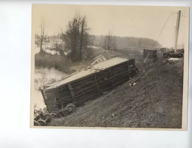 Elkton Md Original Photo Train Wreck Vintage 7 1/4 X 9 Inch Railroad 1940