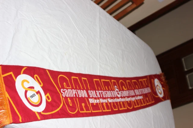 Logo du club de football de Galatasaray 2K téléchargement de fond d'écran