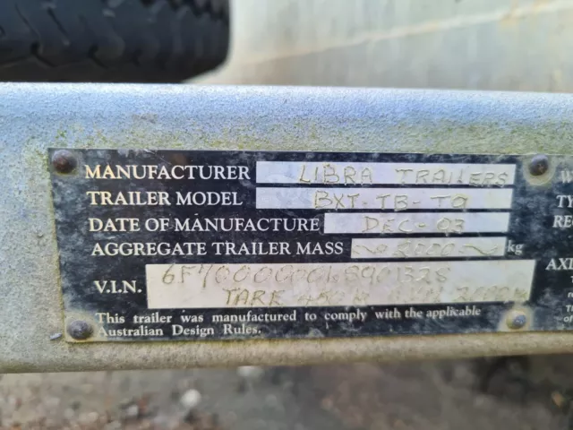 Gal box trailer 8x5 with electric brakes