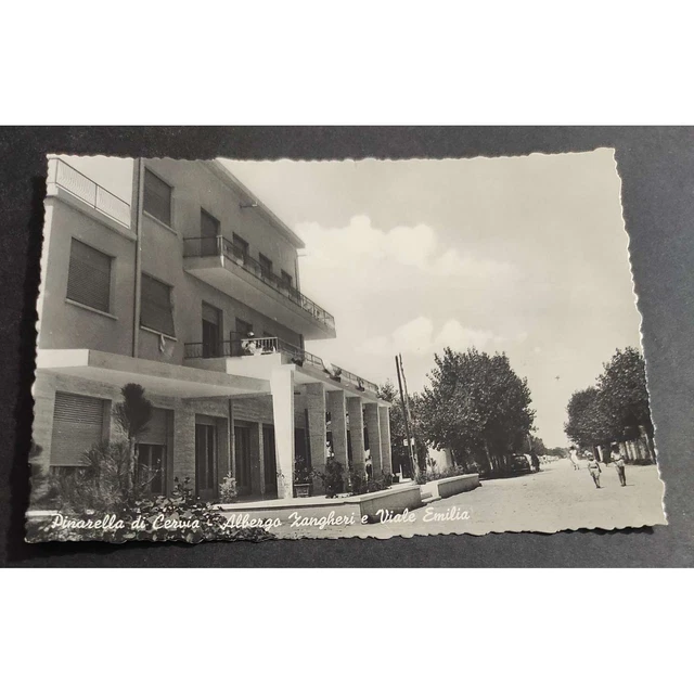 Cartolina Pinarella di Cervia - Albergo Zangheri e Viale Emilia