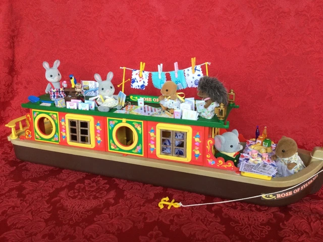 SYLVANIAN FAMILIES CANAL boat bundle. Accessories Figures Lots