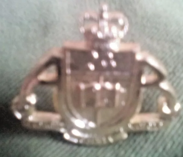 C1 1 X Original Metal Military Badge 5Cm Adelaide University Regiment.