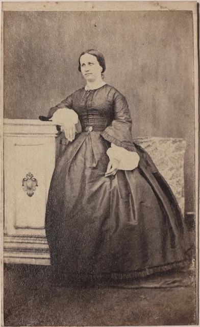 Femme Robe Mode Photographie Anonyme Carte de visite Cdv Vintage Albumine 