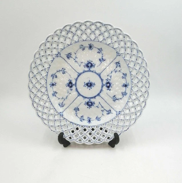 Royal Copenhagen Blue Fluted Full Lace Plate