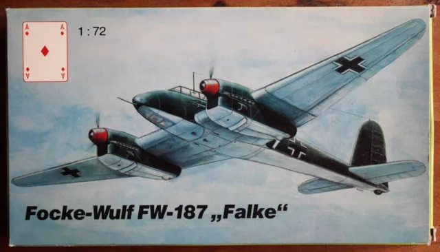 Resinteile für Focke-Wulf FW-187 "Falke" 1:72  in KaroAS Verpackung Rumpf/Flügel