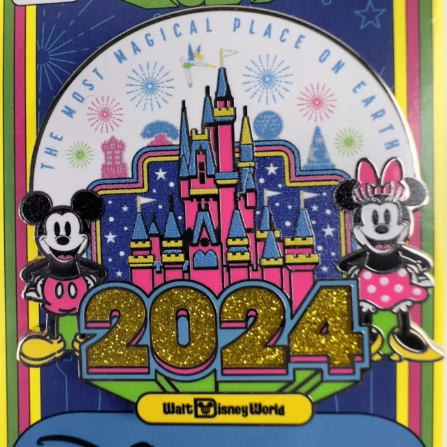 WALT DISNEY WORLD Mickey and Minnie Mouse Cinderella Castle 2024 Disney
