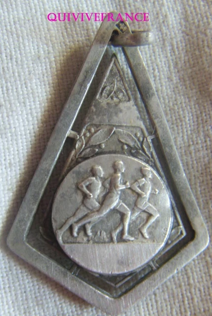 Médaillette Volley-ball En Argent - France - Médaille Sportive