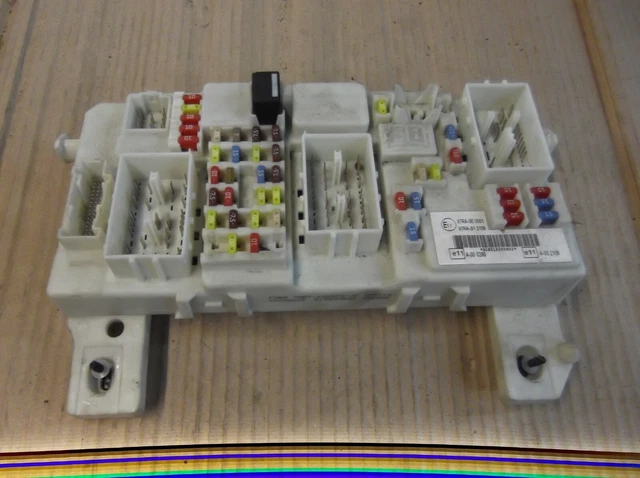 FORD KUGA MK1 Body Control Module Fuse Box Bcm 7M5T-14A073-Jf 2008 ...