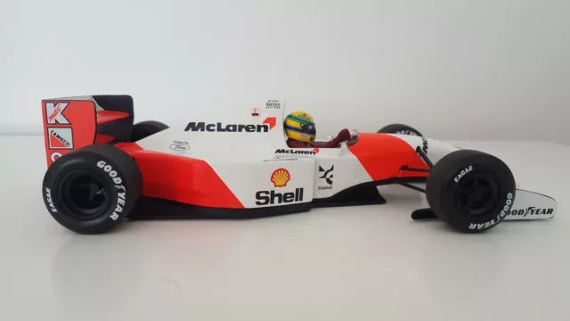 Ayrton Senna Mc Laren Mp 4/8 Mit Fahne Original Von Minichamps 1:18