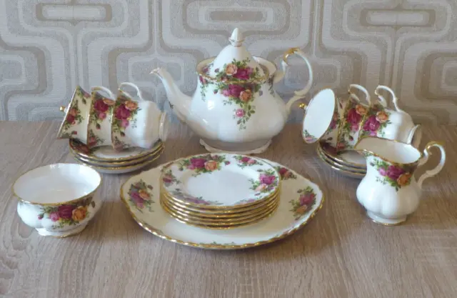 Vintage Unused 22 Piece Royal Albert Country Roses Bone China Tea Set 1962