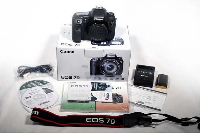 Canon EOS 7D DSLR body - [NEAR MINT] - 69K Shutter