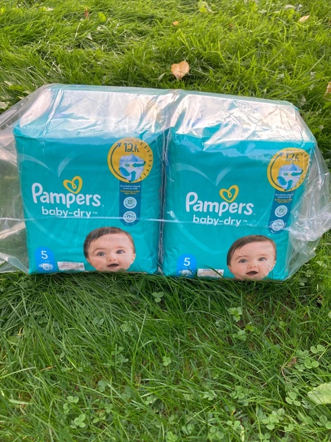 Couches pampers baby dry taille 5 (11-16kg) 92 couches