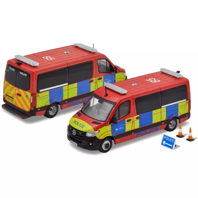 Era Car Mercedes-Benz Sprinter Metropolitan Police Model Van - 1:64 Scale