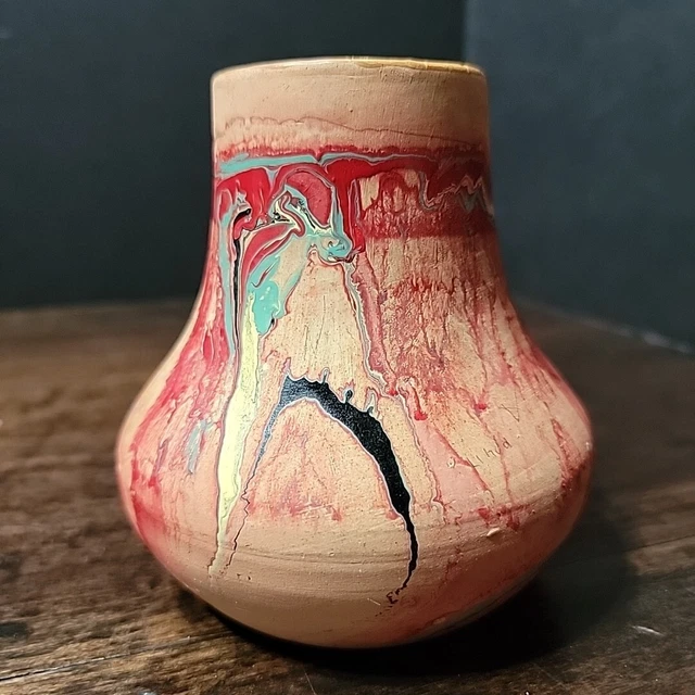 VINTAGE NEMADJI POTTERY Vase USA Native American Style Swirl