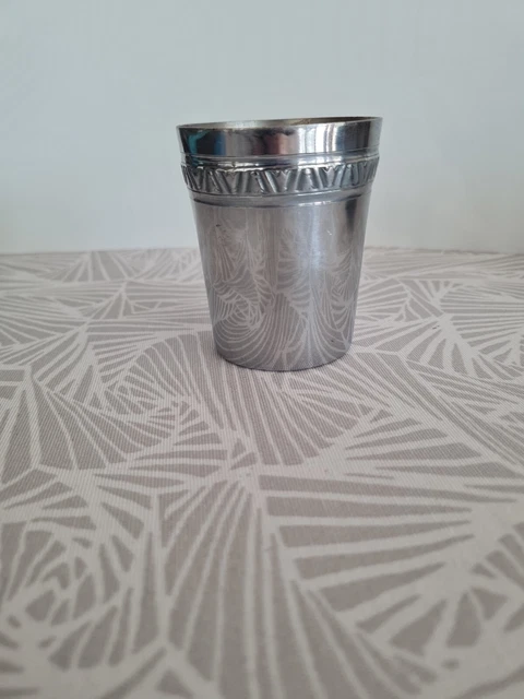Vieille Timbale Argent? Poincon Lyre AC