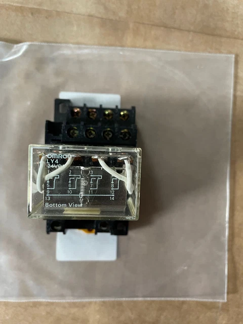 Relais de puissance électromagnétique à bobine 24V 5A 2DPT 8 broches 2NO 2NC MY2J HH52P avec socle à douille YJF08A-E (assurance qualité pendant 2