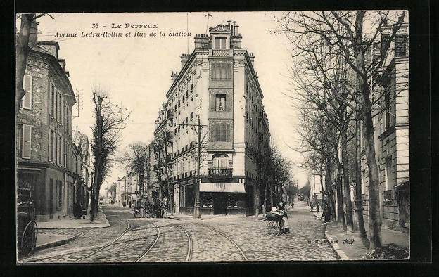 CPA Le Perreux, Avenue Ledru-Rollin et Rue de la Station