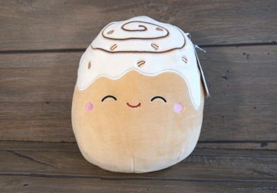 chanel the cinnamon roll squishmallow