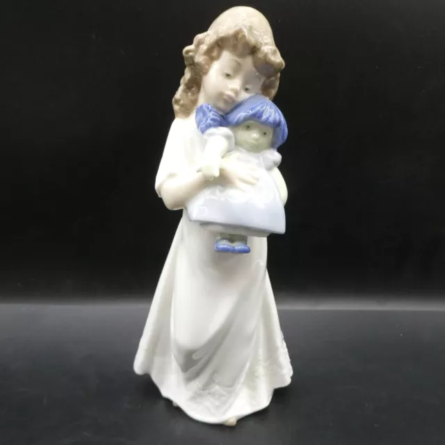Nao girl with doll 2025