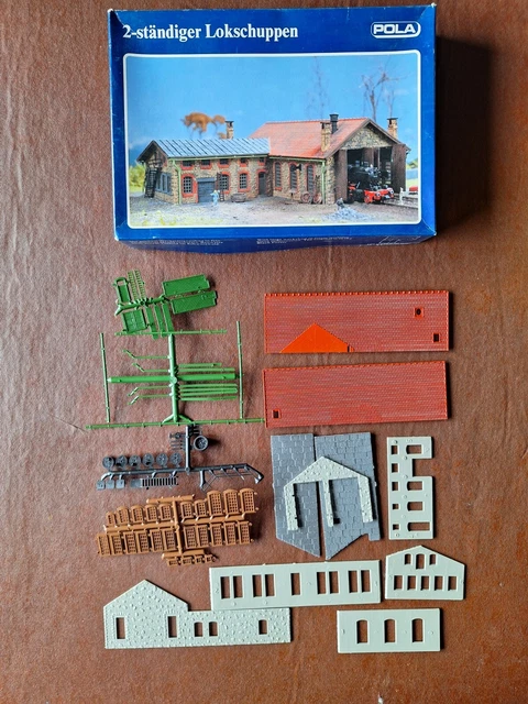 POLA SCALE MODEL Kits N Gauge N210 Loco Shed for 2 Locomotives