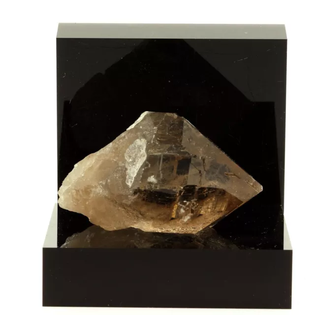 Minéraux collection. Quartz fumé. 631.3 ct. Massif du Mont-Blanc, Chamonix, Fra