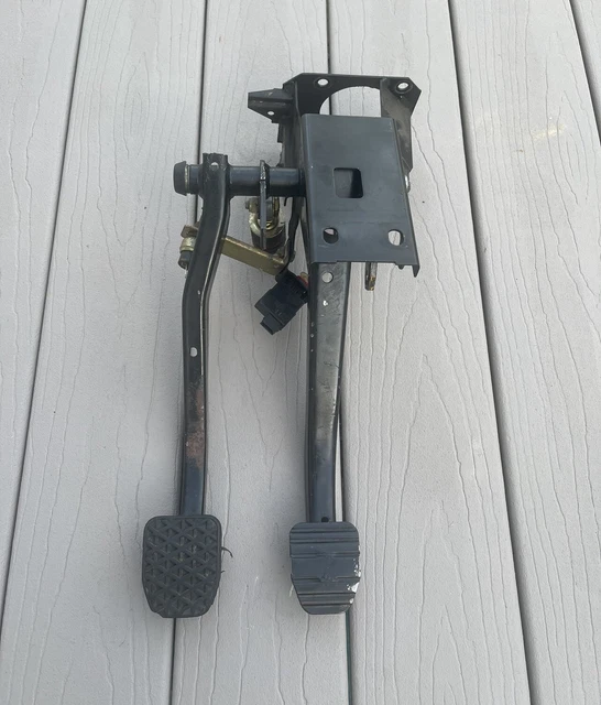 BMW E30 MANUAL Pedal Box Transmission Pedal Assembly Clutch 399.99