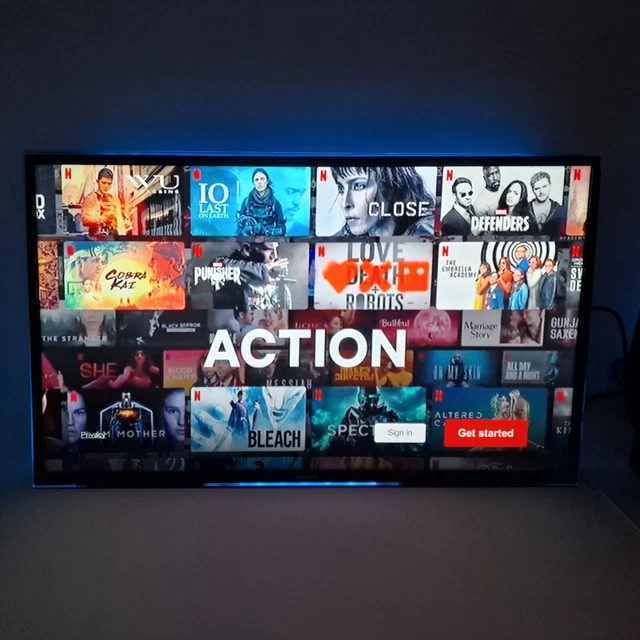 🎄SAMSUNG 32" LED Smart TV With Wall Mount [CUMBRIA COLLECTION ONLY]