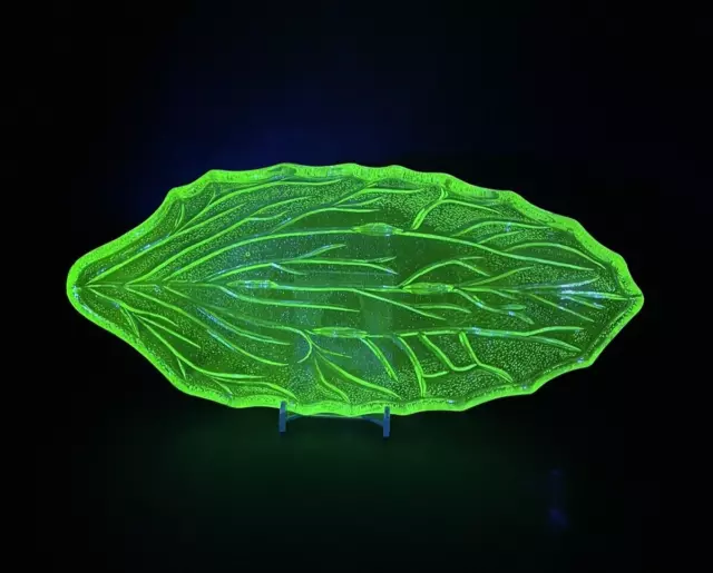 1930s Vintage Bagley Uranium Green Depression Glass Leaf Shaped Cucumber Dish