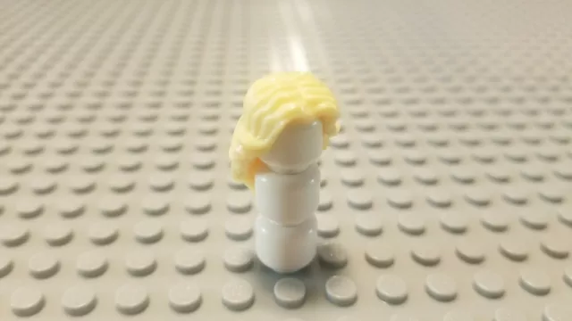 LEGO Minifigure - Blonde Hair - wide 4