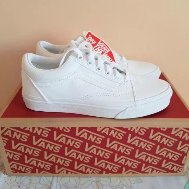 Vans Old Skool White Canvas Sneakers Shoes Brand New in Box Size 36.