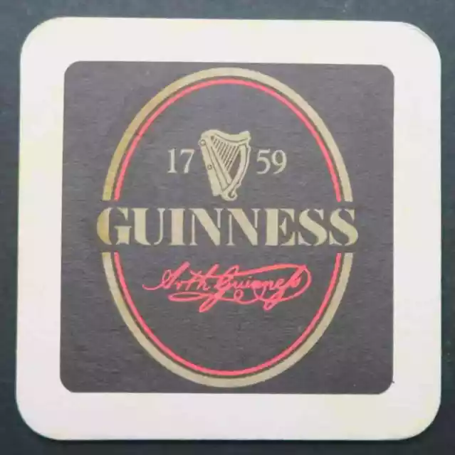 Sous-bock  GUINNESS KILKENNY IRISH BEER beermat 22