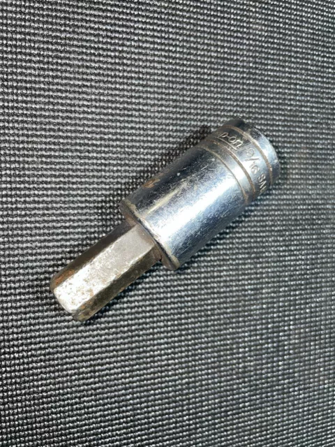 Snap-on Tools USA 1/2" Drive 9/16" SAE Hex Bit Chrome Socket Driver SA18A