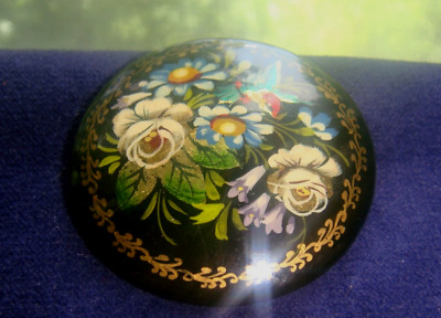 2 " venwa poccus Russian hand painted black w/ flower traditional WOODEN brooch