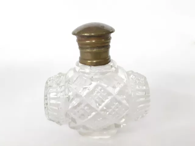 Rare Vintage White Cut Glass Genuine Perfume Bottle. G14-55