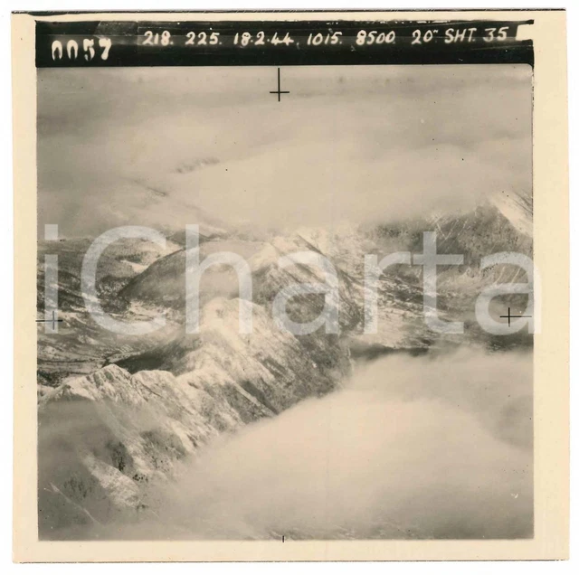 Febbraio 1944 WW2 ITALIA - ALPI - Fotografia AEREA militare 14x14 cm (2)