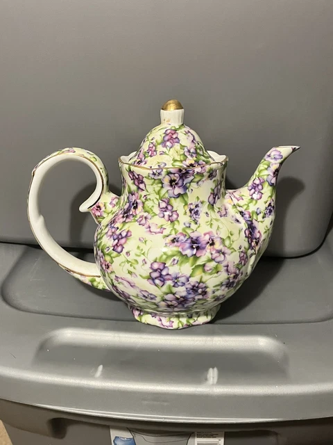 Vintage Royal Danube Floral Teapot Purple flower floral green leafed gold trim Vintage Royal Danube Floral Teapot Purple flower floral green leafed gold trim