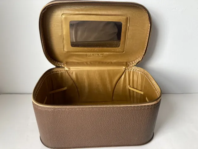 VTG Make Up Train Case Luggage Tolin Mfg Mirror Vinyl Sable Brown Gold Footed