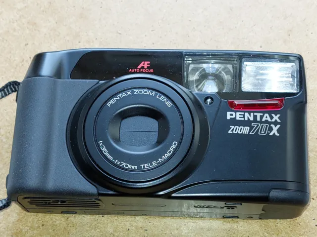 Pentax Zoom 70-X 35mm film camera - excellent condition - tested - new batteries