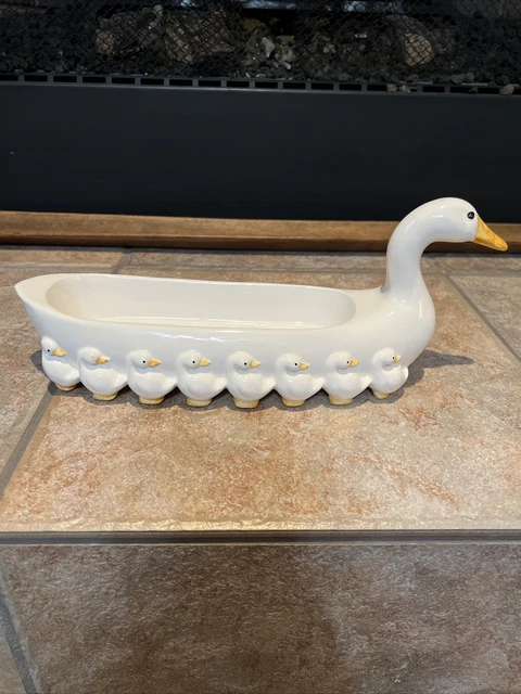 Vintage 1981 Fitz And Floyd Ducks In A Row Ceramic Painted Cracker Dish Decor