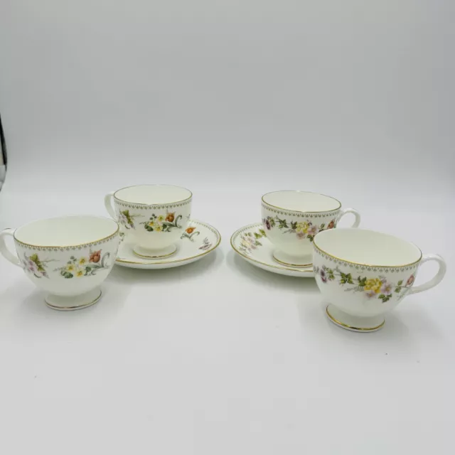 Wedgwood 4 Teacups & Two Saucers Mirabelle R4537 Floral Bone China England