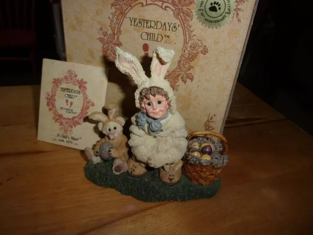 Boyds Yesterdays' Child Heather with Lauren...Bunny Helpers.  with box and card