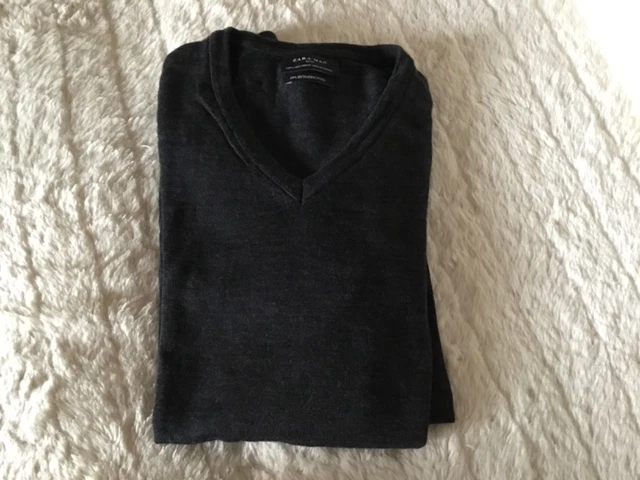 Pull Over Homme Taille L Col En V De Chez Zara .