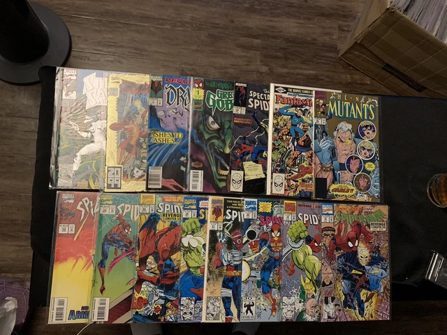 Lot Of 15 Mixed Marvel Comics. Spider-Man, Dracula, New Mutants 86, Fantastic 4