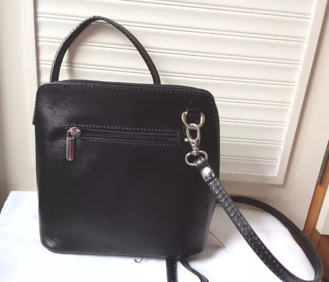 Genuine Italian Leather Vera Pelle Black Cross Body/Shoulder Bag, Nwot