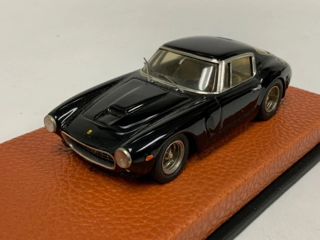 1:18 KK SCALE Ferrari 250 Swb Passo Corto 1961 Blue Metallic KKDC180763