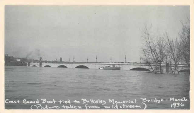 HARTFORD, CT Connecticut  BULKELEY MEMORIAL BRIDGE~Coast Guard Boat  Postcard