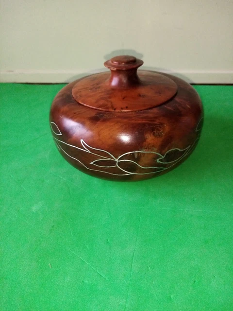 Belle bonbonnière Boîte ronde avec couvercle en bois de Loupe,incrustation métal