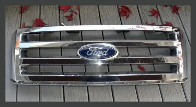 2007-2014 Ford Expedition plastic chromed grill assembly