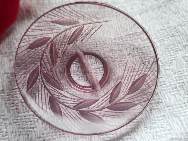 Bouton Vintage Rose épais Effet Plexi - Diamètre 4 Cm - Référence 2282 - Fabriqué En France - Occasion