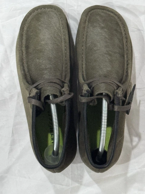EXTREMELY RARE AND BRAND NEW Clark s Men s Wallabee Boots (Olive Green